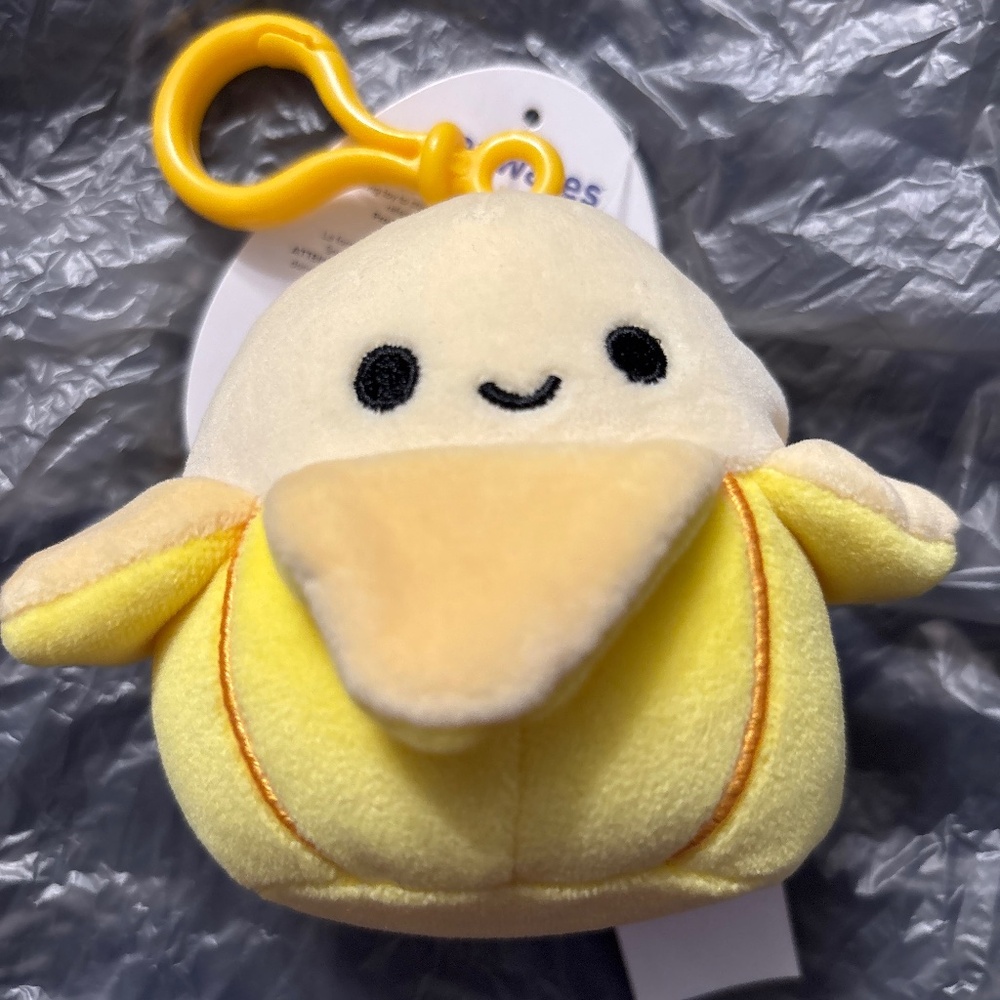 Squishmallow Junie banana clip